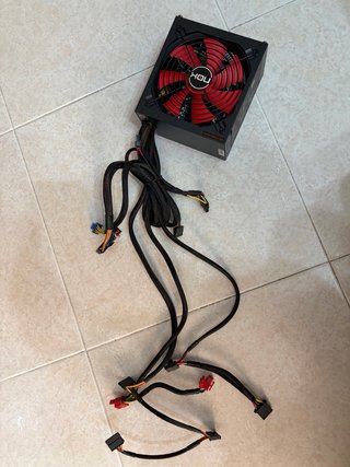Fuente de Alimentación NOX 650