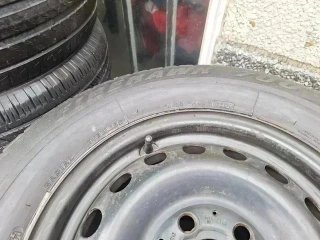 Mercedes Vito 215 65 R15 - Rueda de repuesto