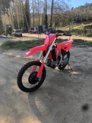 Honda CRF 250 R -  2026.  5 horas de uso