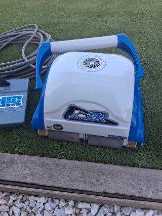 Robot Limpiafondos AstralPool Ultra 250