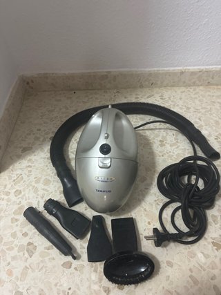 Mini aspiradora Taurus 1000W