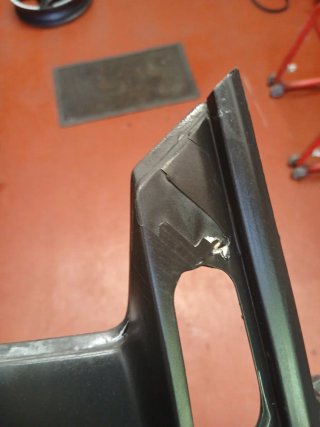 Embellecedor Faro C650GT 2014
