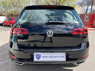 VOLKSWAGEN Golf Sport 2.0 TDI 110kW 150CV DSG