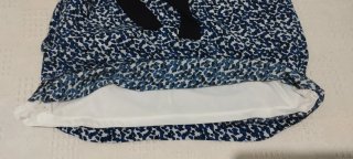 Vestido corto H&M estampado azul y negro Talla 34