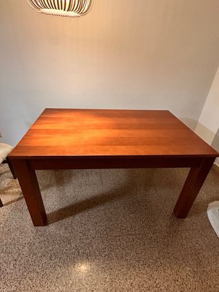 Mesa de comedor de madera maciza