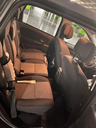 Renault Megane Scenic 2012