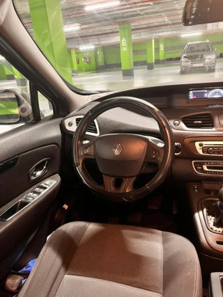 Renault Megane Scenic 2012
