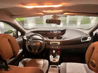 Renault Megane Scenic 2012