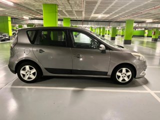 Renault Megane Scenic 2012