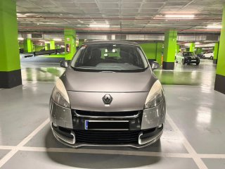 Renault Megane Scenic 2012