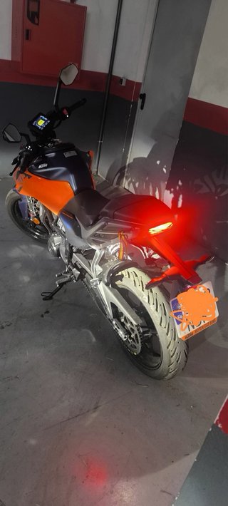 KTM Duke 125 2025 - 554 km