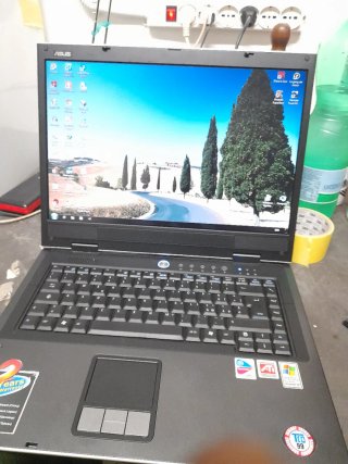 Compaq Presario C700 Notebook