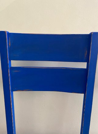 Sillas azules mediterráneo con estampado sardinas