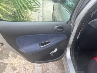 Peugeot 206 2001