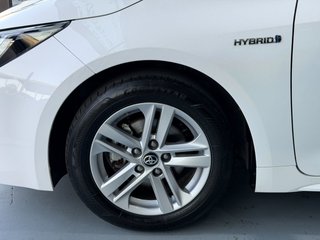 TOYOTA Corolla 1.8 125H ACTIVE TECH ECVT