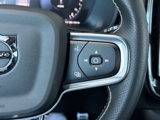 VOLVO XC40 1.5 T4 Twin Recharge RDesign Auto