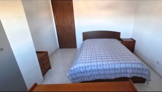 Aluga-se quarto