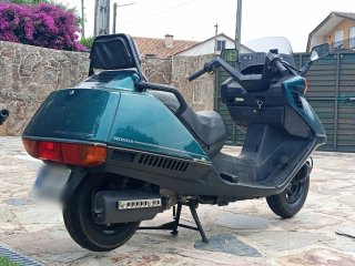 Honda CN 250 Maxi Scooter Automática