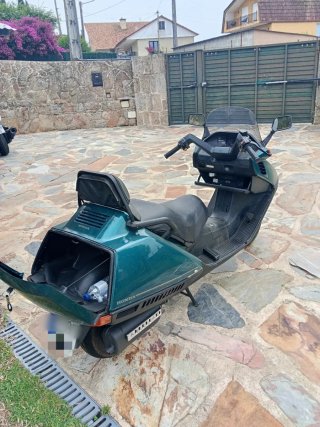 Honda CN 250 Maxi Scooter Automática