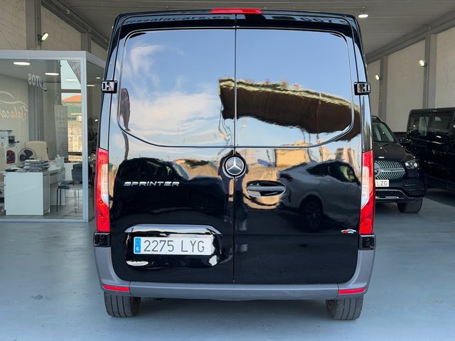MERCEDES-BENZ Sprinter 311 CDI COMPACTO 3.5T