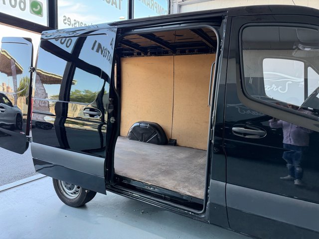 MERCEDES-BENZ Sprinter 311 CDI COMPACTO 3.5T