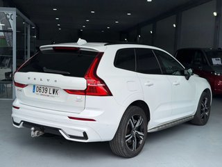 VOLVO XC60 2.0 T6 AWD Recharge Ultimate Dark Auto