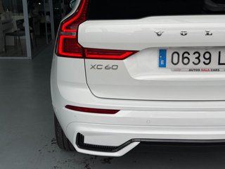 VOLVO XC60 2.0 T6 AWD Recharge Ultimate Dark Auto