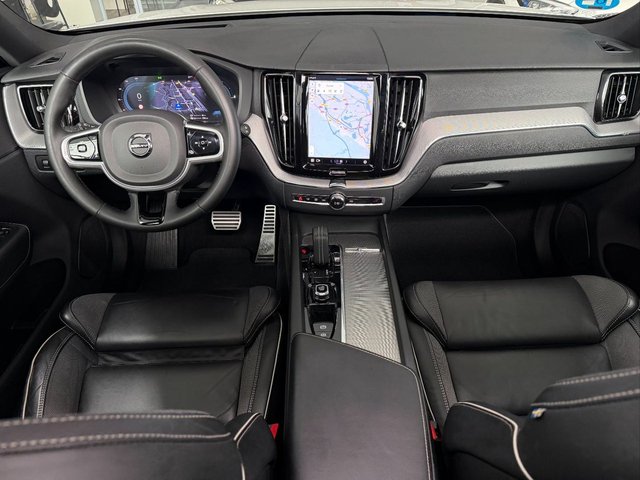 VOLVO XC60 2.0 T6 AWD Recharge Ultimate Dark Auto