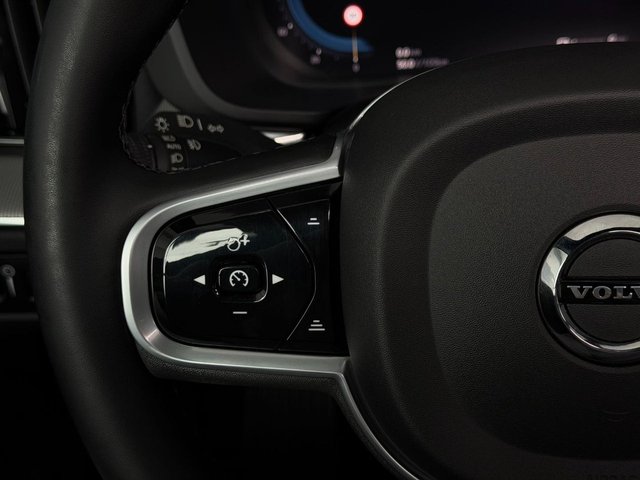 VOLVO XC60 2.0 T6 AWD Recharge Ultimate Dark Auto