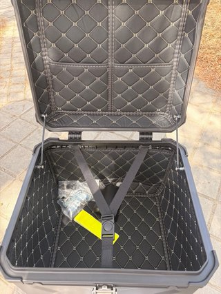 Baúl para moto de 55 litros. Nuevo.