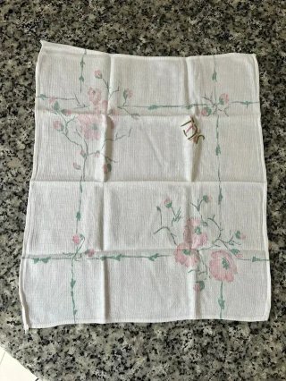 Mantelería francesa bordada a mano + 6 servilletas
