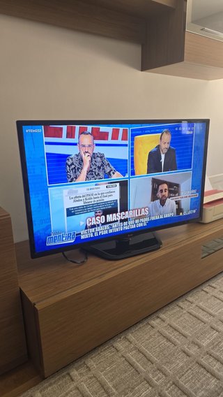 TV LG 42 y Apple TV