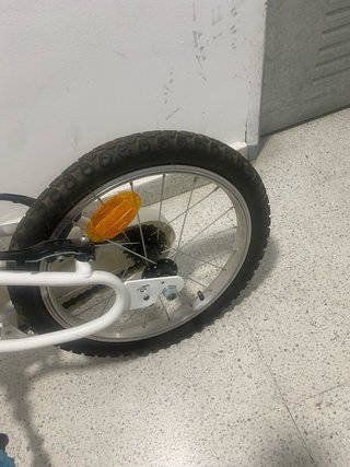 Bicicleta Decathlon con ruedines
