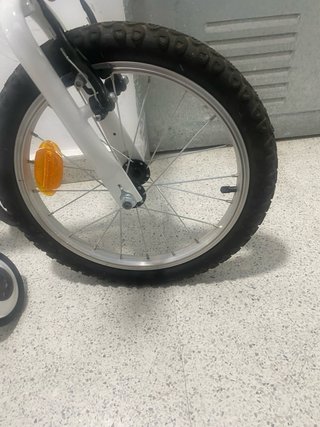 Bicicleta Decathlon con ruedines