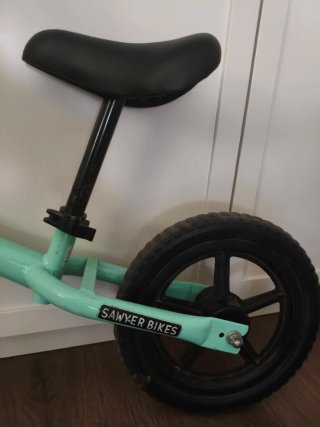 Bici de equilibrio Sawyer color menta