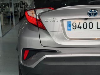 TOYOTA CHR 1.8 125H Advance