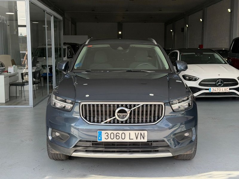 Volvo XC40 2022, foto 3