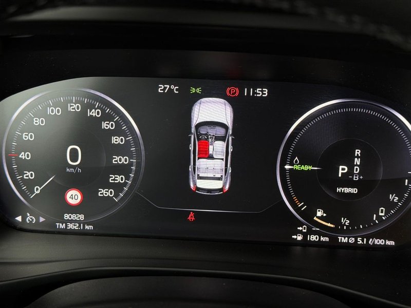Volvo XC40 2022, foto 35