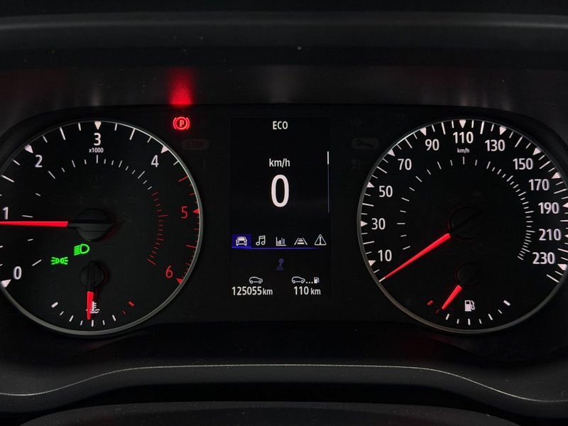 Renault Trafic 2023, foto 29