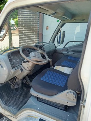 Mitsubishi Canter 3000