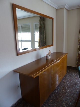 Conjunto aparador y espejo madera