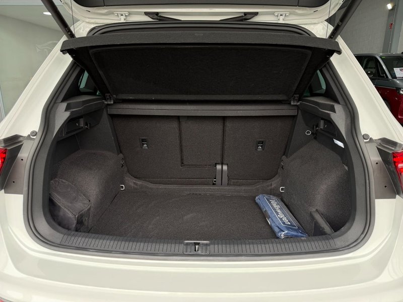 Volkswagen Tiguan R-Line 1.5 TSI DSG 2023, foto 27