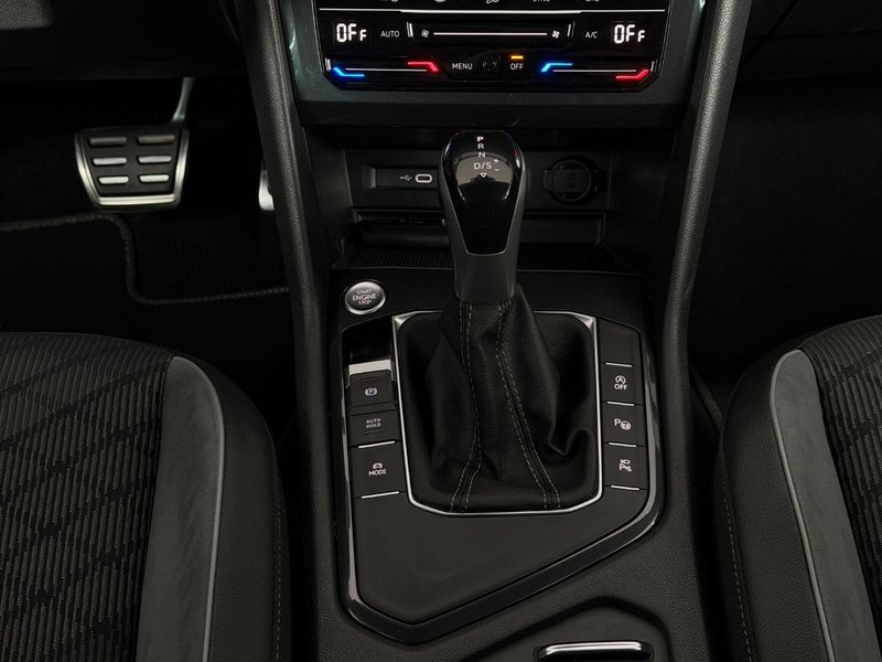 Volkswagen Tiguan R-Line 1.5 TSI DSG 2023, foto 33