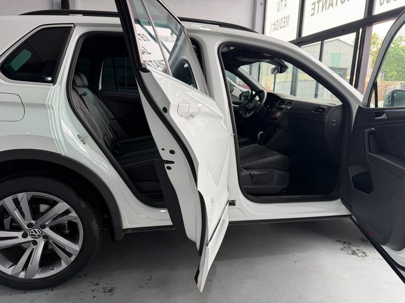 Volkswagen Tiguan R-Line 1.5 TSI DSG 2023, foto 47