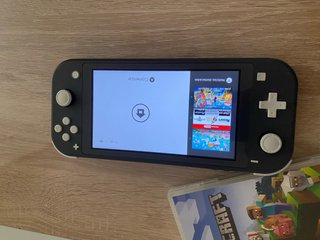 Nintendo Switch Lite Negra + Minecraft (opcional)