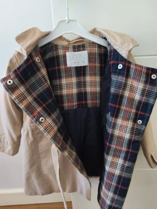 Gabardina beige talla 2/3 años ZARA