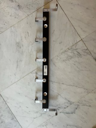 Perchero IKEA TJUSIG