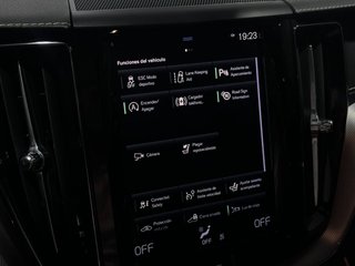 VOLVO XC60 2.0 B5 D AWD RDesign Auto