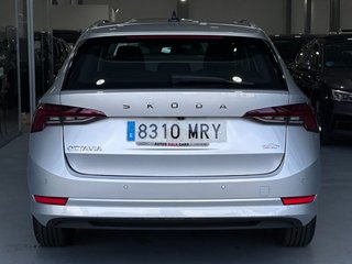 SKODA Octavia Combi 2.0 TDI 85kW 115CV Selection