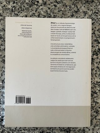 A punt 6, C2 curs de català. Llibre d'exercicis